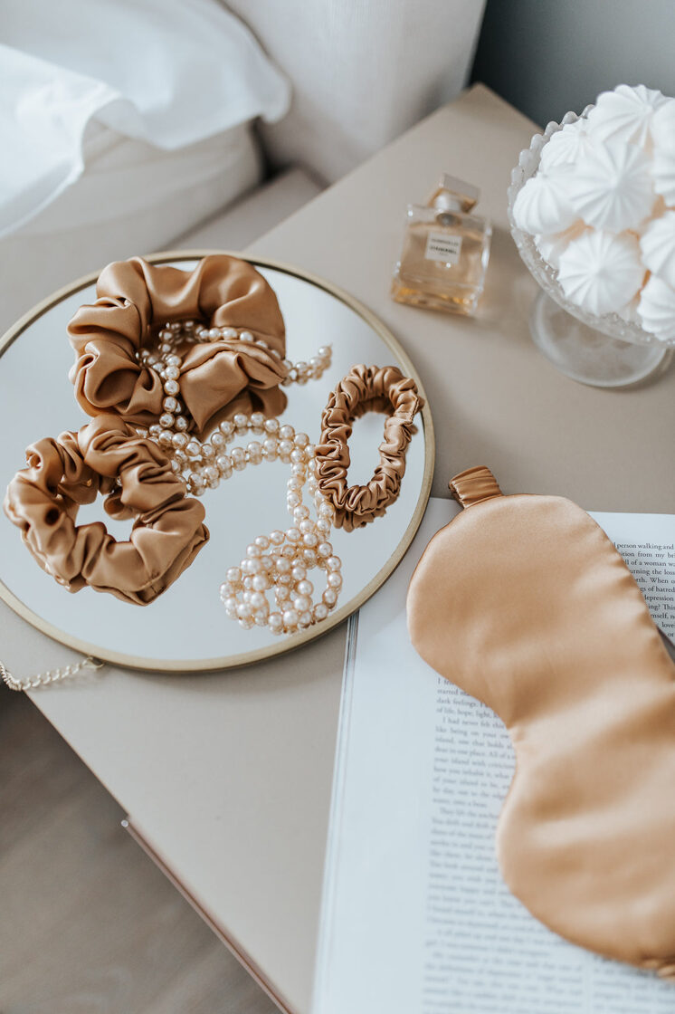 KATRINA SILKS Silk scrunchie Golden Palm