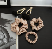 KATRINA SILKS Silk scrunchie Porcelain Sand
