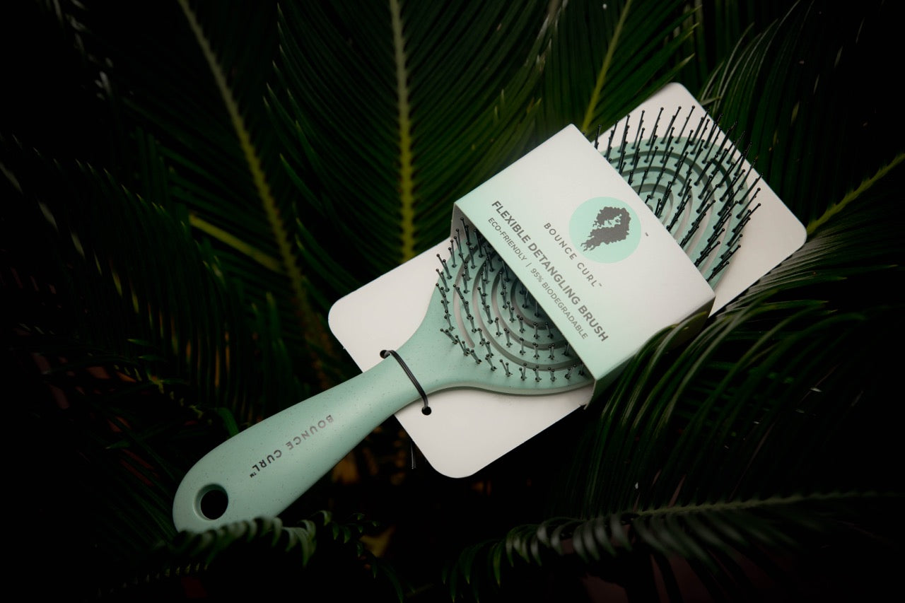 BOUNCE CURL Detangling Brush