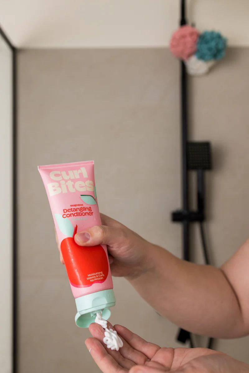 CURL BITES Weightless Detangling Conditioner